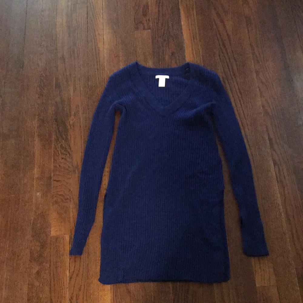 Long blue sweater